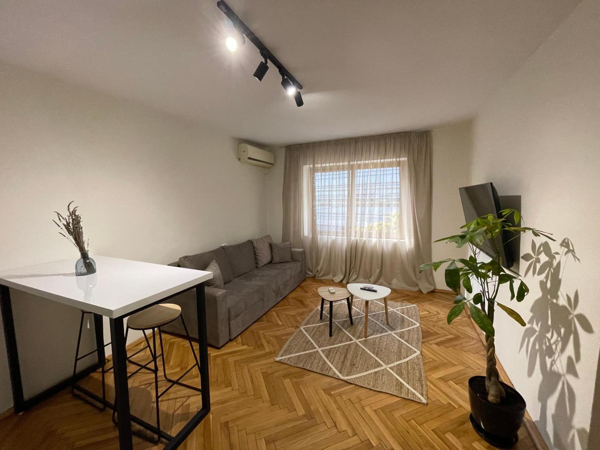 Cozy Apartment, In The Center Of ติรานา ภายนอก รูปภาพ
